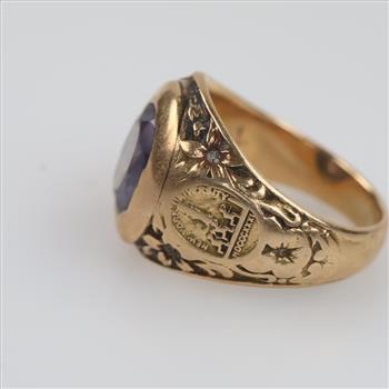 14kt Gold Purple Stone Class Ring
