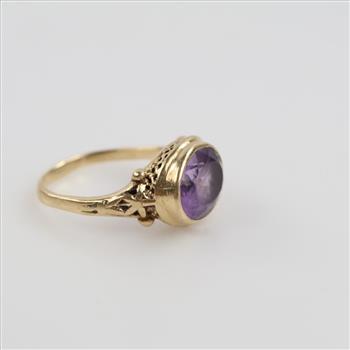 14kt Gold Purple Stone Ring