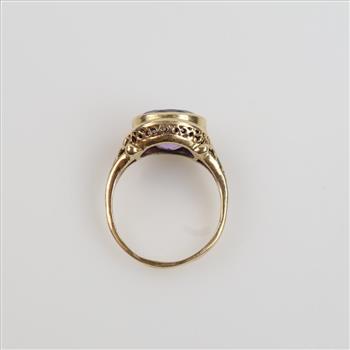 14kt Gold Purple Stone Ring
