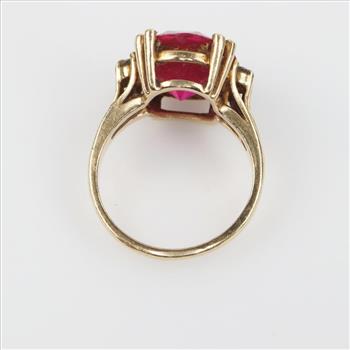 14kt Gold Red Ruby Diamond Accent Ring