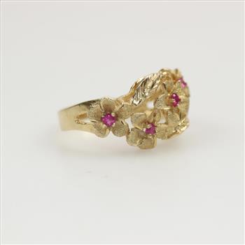 14kt Gold Ruby Flower Ring