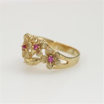 14kt Gold Ruby Flower Ring