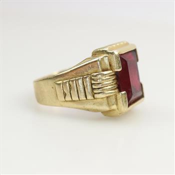 14kt Gold Ruby Ring