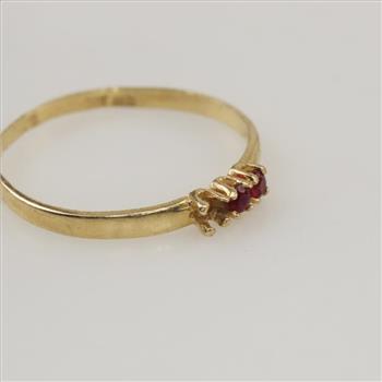 14kt Gold Ruby Ring