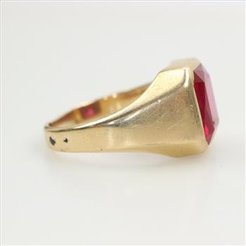 14kt Gold Ruby Ring
