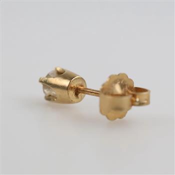 14kt Gold Single Diamond Earring