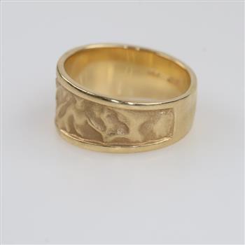 14kt Gold Textured Band