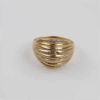 14kt Gold Textured Ring