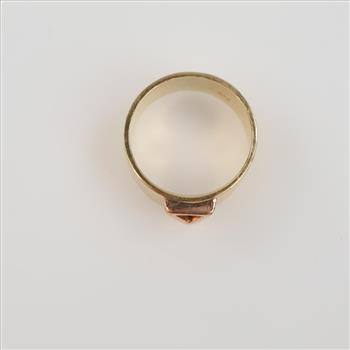 14kt Gold Two-tone Triangle Ring