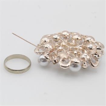 14kt White Gold Band And Fashion Brooch, 2 Pieces
