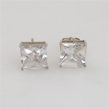 14kt White Gold Clear Stone Square Stud Earrings