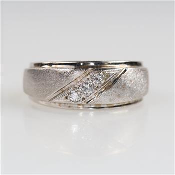 14kt White Gold Diamond Band