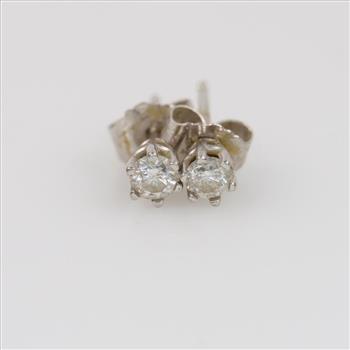 14kt White Gold Diamond Earrings