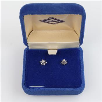 14kt White Gold Diamond Earrings