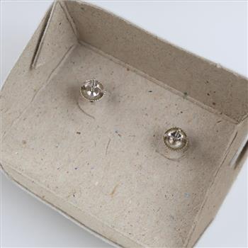 14kt White Gold Diamond Earrings