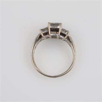 14kt White Gold Diamond Ring