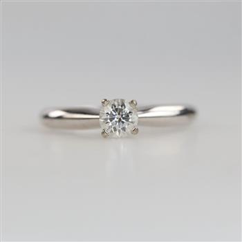 14kt White Gold Diamond Ring