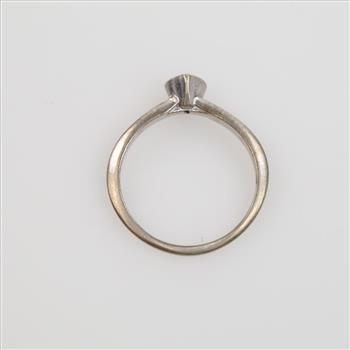 14kt White Gold Diamond Ring