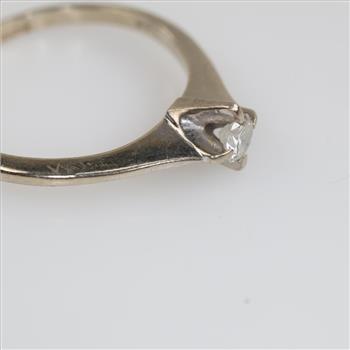 14kt White Gold Diamond Ring