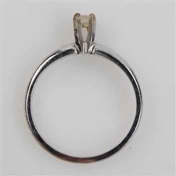 14kt White Gold Diamond Ring