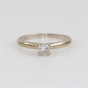 14kt White Gold Diamond Ring