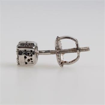 14kt White Gold Diamond Stud Earring
