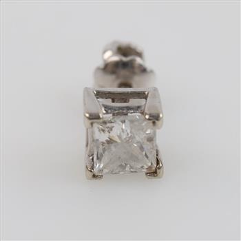 14kt White Gold Diamond Stud Earring