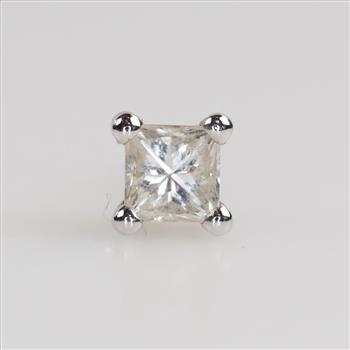 14kt White Gold Diamond Stud Earring