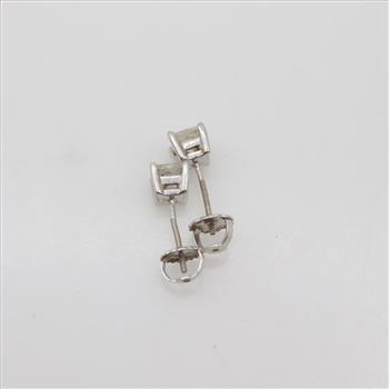 14kt White Gold Diamond Stud Earrings