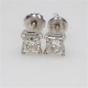 14kt White Gold Diamond Stud Earrings