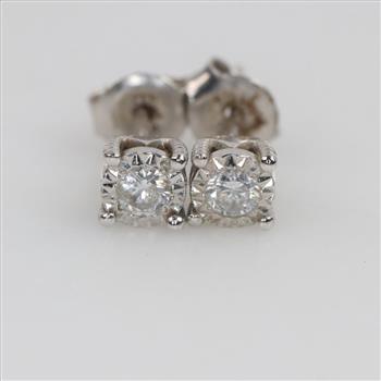 14kt White Gold Diamond Stud Earrings