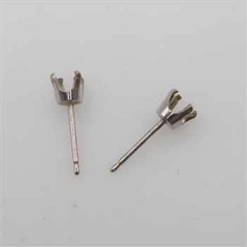 14kt White Gold Earrings