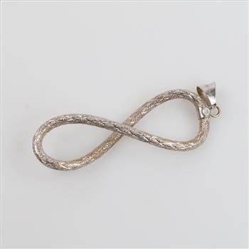 14kt White Gold Hollow Pendant