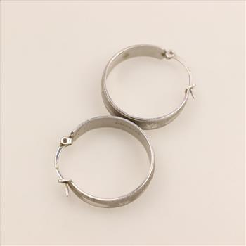 14kt White Gold Hoop Earrings