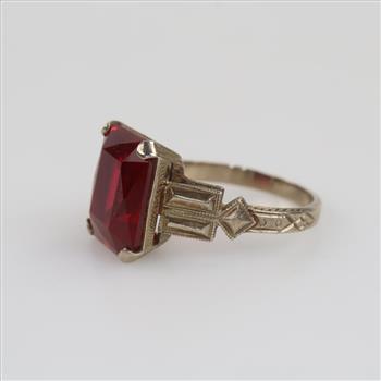 14kt White Gold Red Ruby Ring