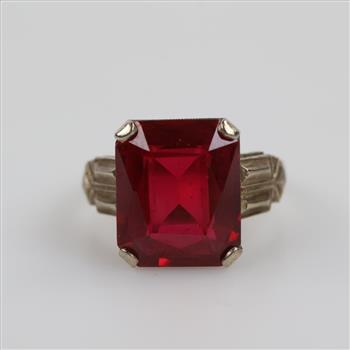 14kt White Gold Red Ruby Ring