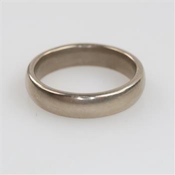 14kt White Gold Ring