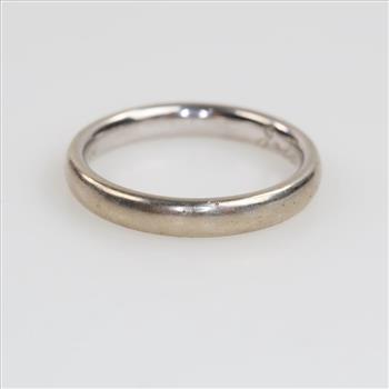 14kt White Gold Ring
