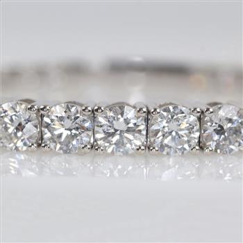 15.50cts TW Diamond 14kt White Gold Tennis Bracelet-Evaluated By Our Certified Gemologist - AGS/GIA