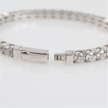 15.50cts TW Diamond 14kt White Gold Tennis Bracelet-Evaluated By Our Certified Gemologist - AGS/GIA