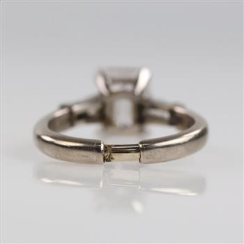 1.59ctTW Diamond 18kt White Gold Engagement Ring - Evaluated By Our Certified Gemologist - AGS / GIA