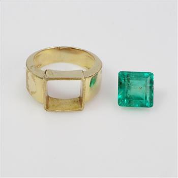 17k Gold 11.63g Ring With Green Stone