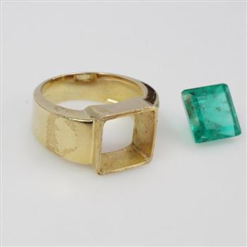 17k Gold 11.63g Ring With Green Stone