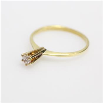 17k Gold 1.26g Diamond Ring