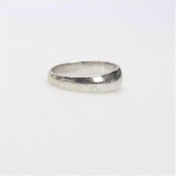 17k White Gold 5.50g Ring