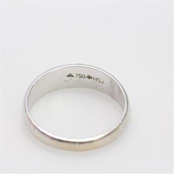 17k White Gold 5.50g Ring