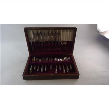 1847 Rogers Bros Flatware In Wooden Case, 15+ Pieces
