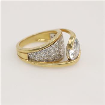 18kt Gold Diamond And Cubic Zirconia Engagement Ring