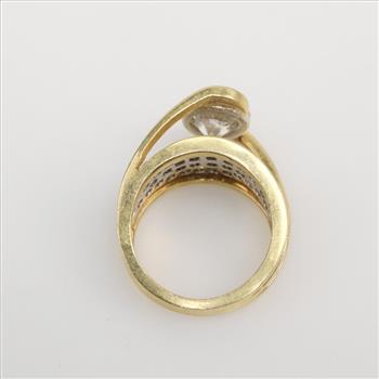 18kt Gold Diamond And Cubic Zirconia Engagement Ring