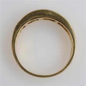 18kt Gold Diamond Band